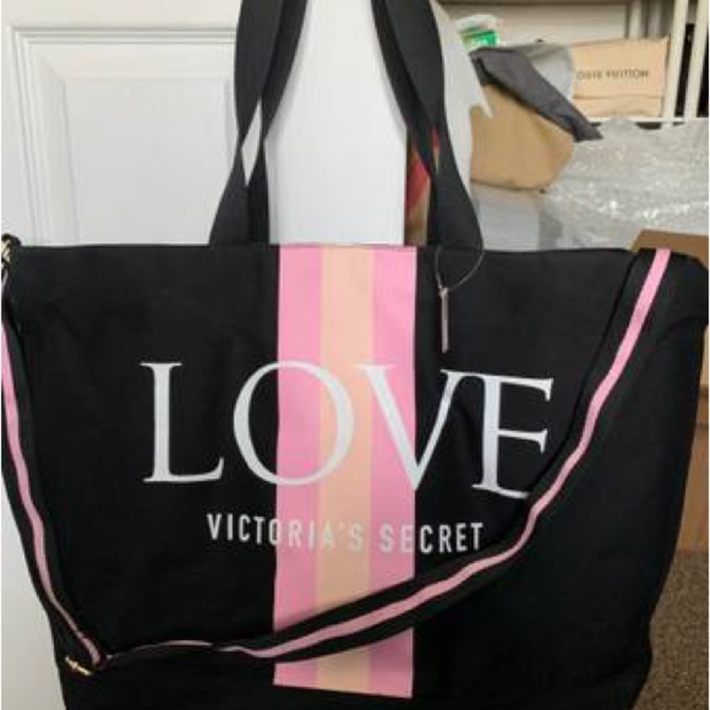 NEW! Victoria's Secret Black and Pink Zipper Top LOVE Tote